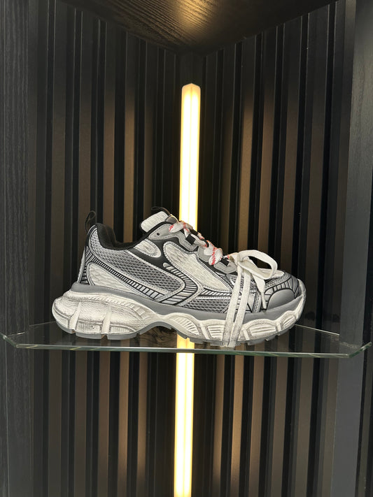 Sneakers Track 02